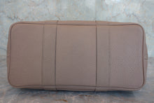 将图片加载到图库查看器,HERMES GARDEN PARTY PM Country leather Gris tourterelle X刻印 Tote bag 800060206