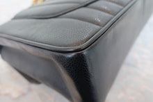 画像をギャラリービューアに読み込む, CHANEL/シャネル マドモアゼルチェーンショルダーバッグ キャビアスキン ブラック/ゴールド金具 ショルダーバッグ 800010033