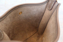 Load image into Gallery viewer, HERMES  EVELYNE TPM Clemence leather Etoupe gray Z Engraving Shoulder bag 700080109