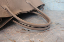将图片加载到图库查看器,HERMES GARDEN PARTY PM Country leather Gris tourterelle X刻印 Tote bag 800060206