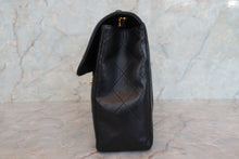将图片加载到图库查看器,CHANEL/香奈儿 中号CF 单盖包 链条包 羊皮 Black/Gold hadware(黑色/金色金属) 肩背包 700100206