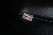 画像をギャラリービューアに読み込む, CHANEL/シャネル マドモアゼルチェーンショルダーバッグ キャビアスキン ブラック/ゴールド金具 ショルダーバッグ 800010033