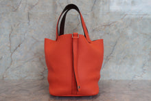 將圖片載入圖庫檢視器 HERMES/エルメス ピコタンロックエクラMM トリヨンクレマンス/ヴォースイフト オレンジポピー/ボルドー A刻印 ハンドバッグ 700070078