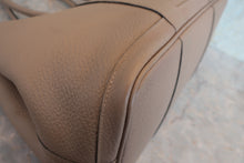 将图片加载到图库查看器,HERMES GARDEN PARTY PM Country leather Gris tourterelle X刻印 Tote bag 800060206