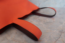 Load image into Gallery viewer, HERMES PICOTIN LOCK Eclat MM Clemence leather/Swift leather Orange poppy/Bordeaux A Engraving Hand bag 700070078