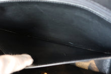 将图片加载到图库查看器,CHANEL/香奈儿 中号CF 单盖包 链条包 羊皮 Black/Gold hadware(黑色/金色金属) 肩背包 700100206