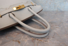 Load image into Gallery viewer, HERMES BIRKIN 30 Clemence leather Gris perle(Pearl gray) □O Engraving Hand bag 800010226