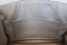Load image into Gallery viewer, HERMES BIRKIN 30 Clemence leather Gris perle(Pearl gray) □O Engraving Hand bag 800010226