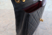 将图片加载到图库查看器,CHANEL/香奈儿 中号CF 单盖包 链条包 羊皮 Black/Gold hadware(黑色/金色金属) 肩背包 700120079
