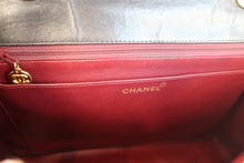 将图片加载到图库查看器,CHANEL/香奈儿 中号CF 单盖包 链条包 羊皮 Black/Gold hadware(黑色/金色金属) 肩背包 700120079