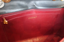 将图片加载到图库查看器,CHANEL/香奈儿 大号CF 单盖 链条包 羊皮 Black/Gold hadware(黑色/金色金属) 肩背包 700100180