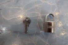 將圖片載入圖庫檢視器 HERMES/エルメス ピコタンロックMM トリヨンクレマンス ローズジャイプール □R刻印 ハンドバッグ 700090151