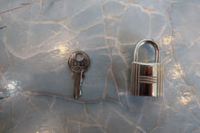 Load image into Gallery viewer, HERMES PICOTIN LOCK MM Clemence leather Rose jaipur □R Engraving Hand bag 700090151