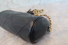 将图片加载到图库查看器,CHANEL/香奈儿 经典双C 流苏 链条包 羊皮 Black/Gold hadware(黑色/金色金属) 肩背包 700100182