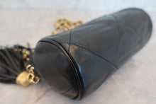 将图片加载到图库查看器,CHANEL/香奈儿 经典双C 流苏 链条包 羊皮 Black/Gold hadware(黑色/金色金属) 肩背包 700100182