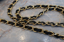 将图片加载到图库查看器,CHANEL/香奈儿 经典双C 流苏 链条包 羊皮 Black/Gold hadware(黑色/金色金属) 肩背包 700100182