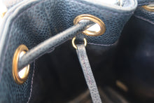 画像をギャラリービューアに読み込む, CHANEL/シャネル マトラッセ巾着ショルダーバッグ キャビアスキン ネイビー/ゴールド金具 ショルダーバッグ 800070042