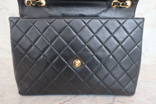 Load image into Gallery viewer, CHANEL Medium Matelasse single flap double chain shoulder bag Lambskin Black/Gold hadware Shoulder bag 800020198