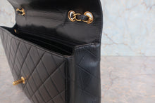 Load image into Gallery viewer, CHANEL Medium Matelasse single flap double chain shoulder bag Lambskin Black/Gold hadware Shoulder bag 800020198