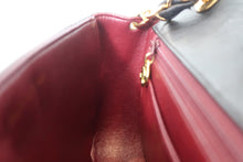 将图片加载到图库查看器,CHANEL/香奈儿 V线 链条包 羊皮 Black/Gold hadware(黑色/金色金属) 肩背包 700120053