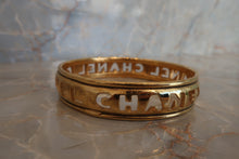 將圖片載入圖庫檢視器 CHANEL/シャネル ロゴバングル 金メッキ ゴールド バングル 500090264