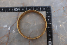 將圖片載入圖庫檢視器 CHANEL/シャネル ロゴバングル 金メッキ ゴールド バングル 500090264