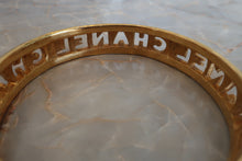 將圖片載入圖庫檢視器 CHANEL/シャネル ロゴバングル 金メッキ ゴールド バングル 500090264