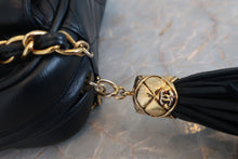 将图片加载到图库查看器,CHANEL/香奈儿 CF 流苏 链条 肩背包 羊皮 Navy/Gold hadware(藏蓝色/金色金属) 肩背包 800020188