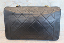 将图片加载到图库查看器,CHANEL/香奈儿 戴妃 CF 链条包 羊皮 Black/Gold hadware(黑色/金色金属) 肩背包 700100170