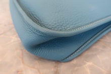 画像をギャラリービューアに読み込む, HERMES/エルメス ヴェスパPM トリヨンクレマンス ブルージーン ショルダーバッグ 800010048