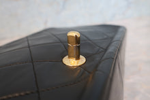 将图片加载到图库查看器,CHANEL/香奈儿 戴妃 CF 链条包 羊皮 Black/Gold hadware(黑色/金色金属) 肩背包 700100170