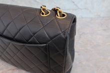 Load image into Gallery viewer, CHANEL Medium Matelasse single flap double chain shoulder bag Lambskin Black/Gold hadware Shoulder bag 800020161