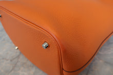 画像をギャラリービューアに読み込む, HERMES/エルメス ピコタンロックMM トリヨンクレマンス オレンジ □O刻印 ハンドバッグ 600120186