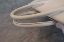 Load image into Gallery viewer, HERMES BIRKIN 25 Epsom leather White □K Engraving Hand bag 700100007