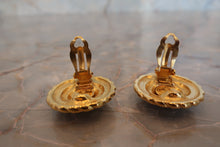 Load image into Gallery viewer, CHANEL CC mark Round earring Gold plate Gold Earring 700080088