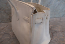 Load image into Gallery viewer, HERMES BIRKIN 25 Epsom leather White □K Engraving Hand bag 700100007