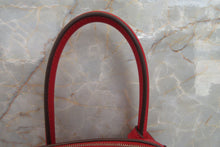 Load image into Gallery viewer, HERMES LINDY 26 Verso Clemence leather Rouge casaque/Rose jaipur □P Engraving Shoulder bag 700060081