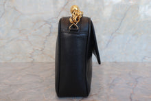 Load image into Gallery viewer, CHANEL CC mark chain shoulder bag Caviar skin Black/Gold hadware Shoulder bag 700080105