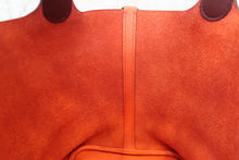 Load image into Gallery viewer, HERMES PICOTIN LOCK Eclat MM Clemence leather/Swift leather Orange poppy/Bordeaux A Engraving Hand bag 700100216