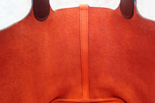 Load image into Gallery viewer, HERMES PICOTIN LOCK Eclat MM Clemence leather/Swift leather Orange poppy/Bordeaux A Engraving Hand bag 700100216