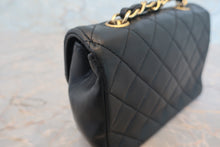 将图片加载到图库查看器,CHANEL/香奈儿 迷你CF 链条包 羊皮 Black/Gold hadware(黑色/金色金属) 肩背包 700120054