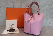 Load image into Gallery viewer, HERMES PICOTIN LOCK MM Tressage Epsom leather Mauve sylvestre/Rouge H/Jaune de naples D Engraving Hand bag 700100211