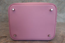 Load image into Gallery viewer, HERMES PICOTIN LOCK MM Tressage Epsom leather Mauve sylvestre/Rouge H/Jaune de naples D Engraving Hand bag 700100211