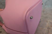 Load image into Gallery viewer, HERMES PICOTIN LOCK MM Tressage Epsom leather Mauve sylvestre/Rouge H/Jaune de naples D Engraving Hand bag 700100211