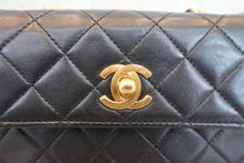 将图片加载到图库查看器,CHANEL/香奈儿 迷你CF 链条包 羊皮 Black/Gold hadware(黑色/金色金属) 肩背包 700120054
