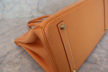 Load image into Gallery viewer, HERMES BIRKIN 35 Box carf leather Natural 〇Z Engraving Hand bag 700090152