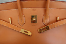 Load image into Gallery viewer, HERMES BIRKIN 35 Box carf leather Natural 〇Z Engraving Hand bag 700090152