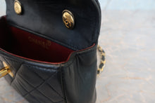 将图片加载到图库查看器,CHANEL/香奈儿 迷你CF 链条包 羊皮 Black/Gold hadware(黑色/金色金属) 肩背包 700120054