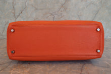 画像をギャラリービューアに読み込む, HERMES/エルメス ケリー32 トリヨンクレマンス オレンジ □M刻印 ショルダーバッグ 800010066