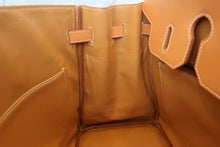 Load image into Gallery viewer, HERMES BIRKIN 35 Box carf leather Natural 〇Z Engraving Hand bag 700090152